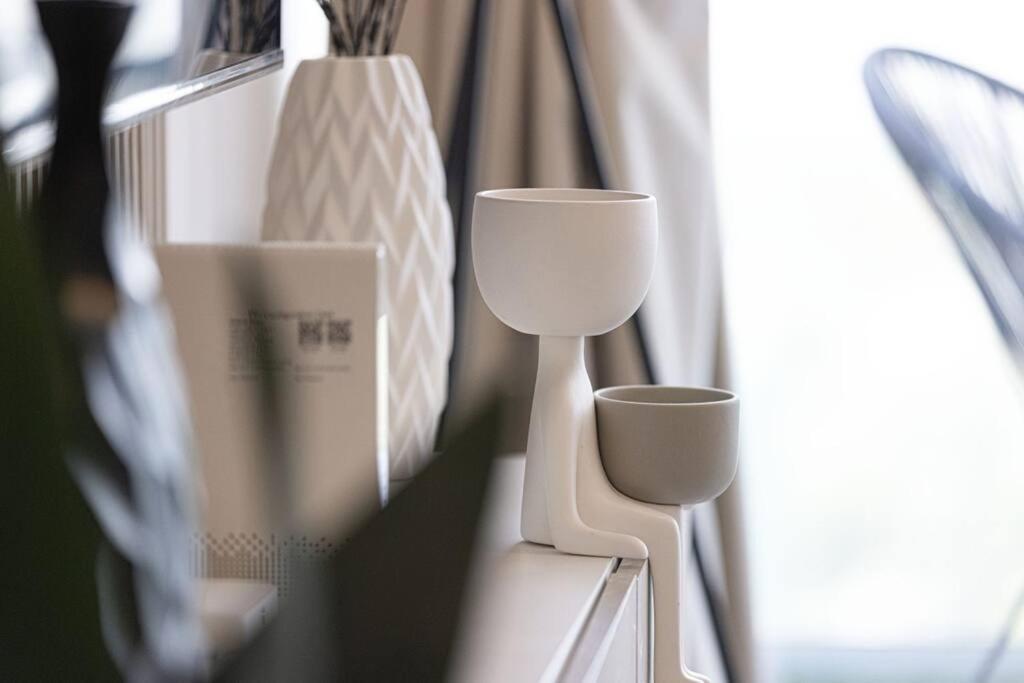 Chic 2 Bed Near Trade Centre With 5 Star Amenities Apartamento Dubai Exterior foto
