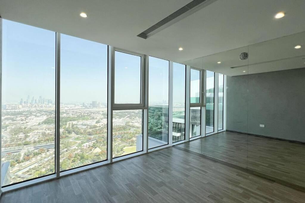 Chic 2 Bed Near Trade Centre With 5 Star Amenities Apartamento Dubai Exterior foto