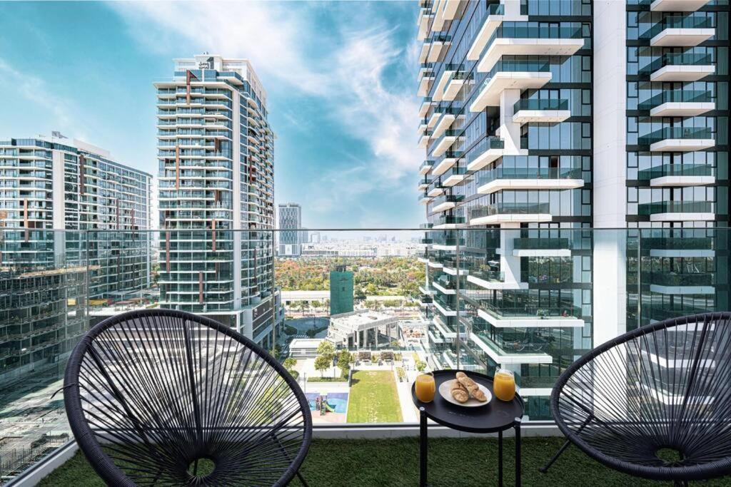 Chic 2 Bed Near Trade Centre With 5 Star Amenities Apartamento Dubai Exterior foto