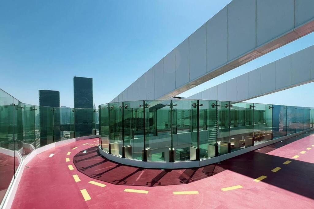 Chic 2 Bed Near Trade Centre With 5 Star Amenities Apartamento Dubai Exterior foto