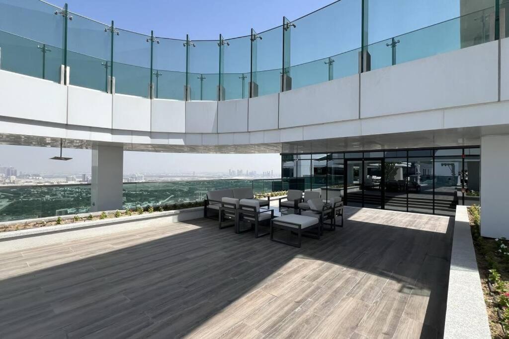 Chic 2 Bed Near Trade Centre With 5 Star Amenities Apartamento Dubai Exterior foto