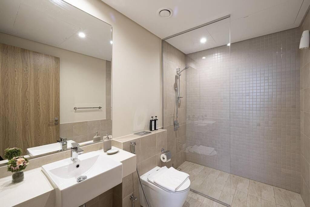 Chic 2 Bed Near Trade Centre With 5 Star Amenities Apartamento Dubai Exterior foto