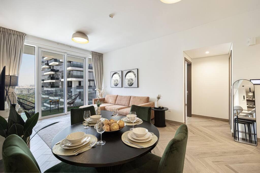 Chic 2 Bed Near Trade Centre With 5 Star Amenities Apartamento Dubai Exterior foto