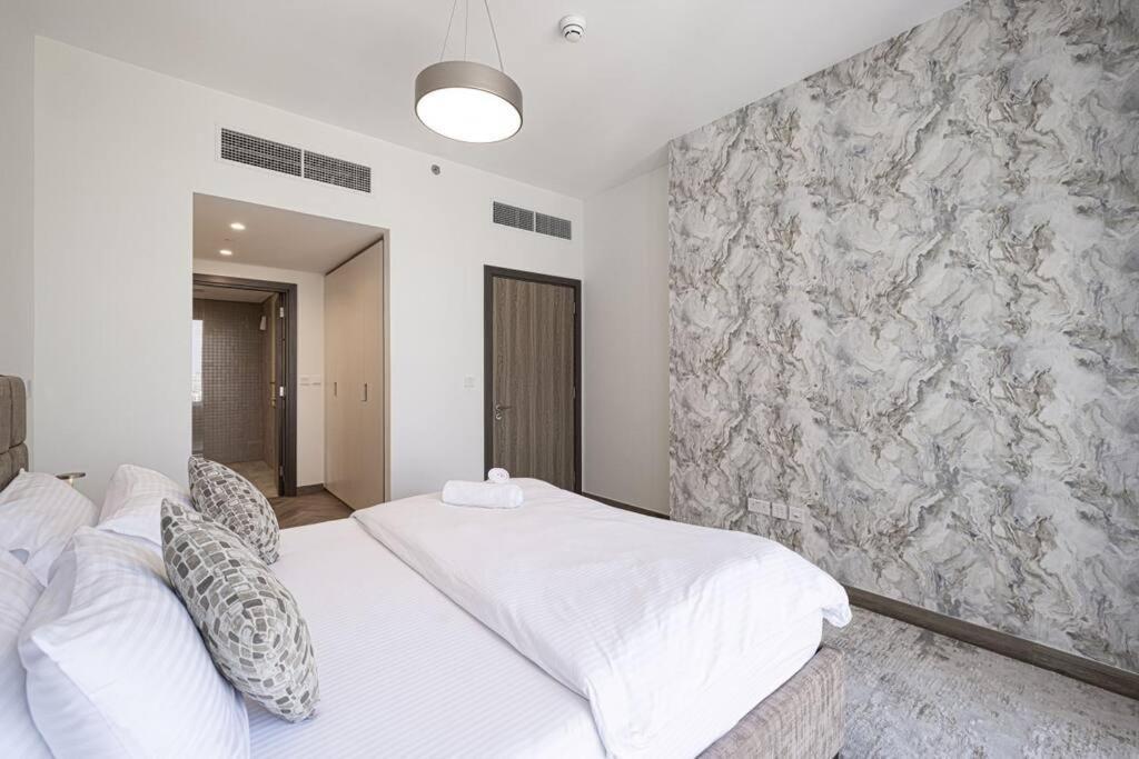 Chic 2 Bed Near Trade Centre With 5 Star Amenities Apartamento Dubai Exterior foto